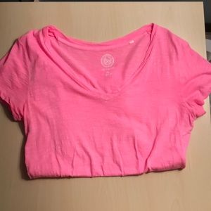 “SO perfect tee” good condition in hot pink
